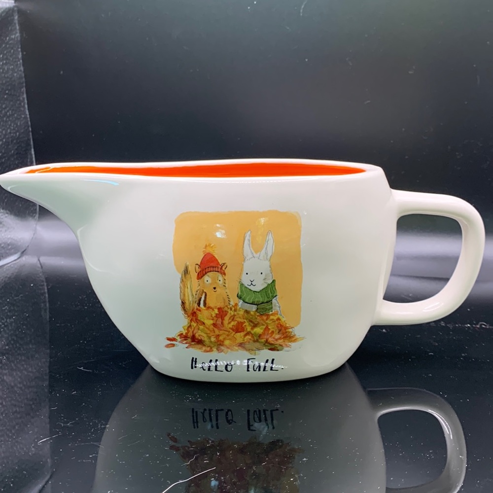 Rae Dunn Hello Fall gravy/creamer/syrup vessel.